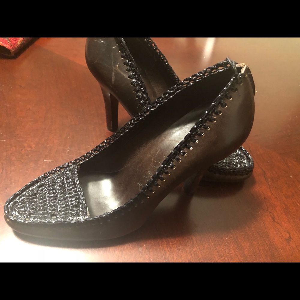 Burberry women’s size 9 Pumps